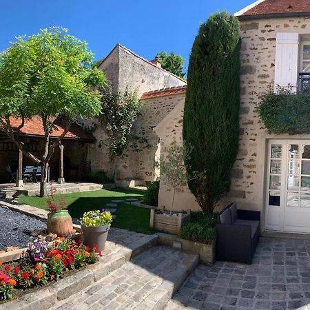 La Maison D'Emilie - Chambres D'Hotes Chaumes-en-Brie エクステリア 写真