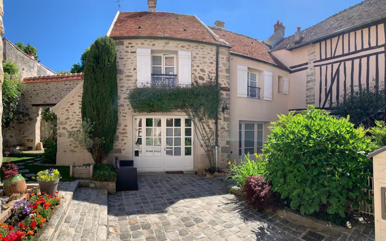 La Maison D'Emilie - Chambres D'Hotes Chaumes-en-Brie エクステリア 写真