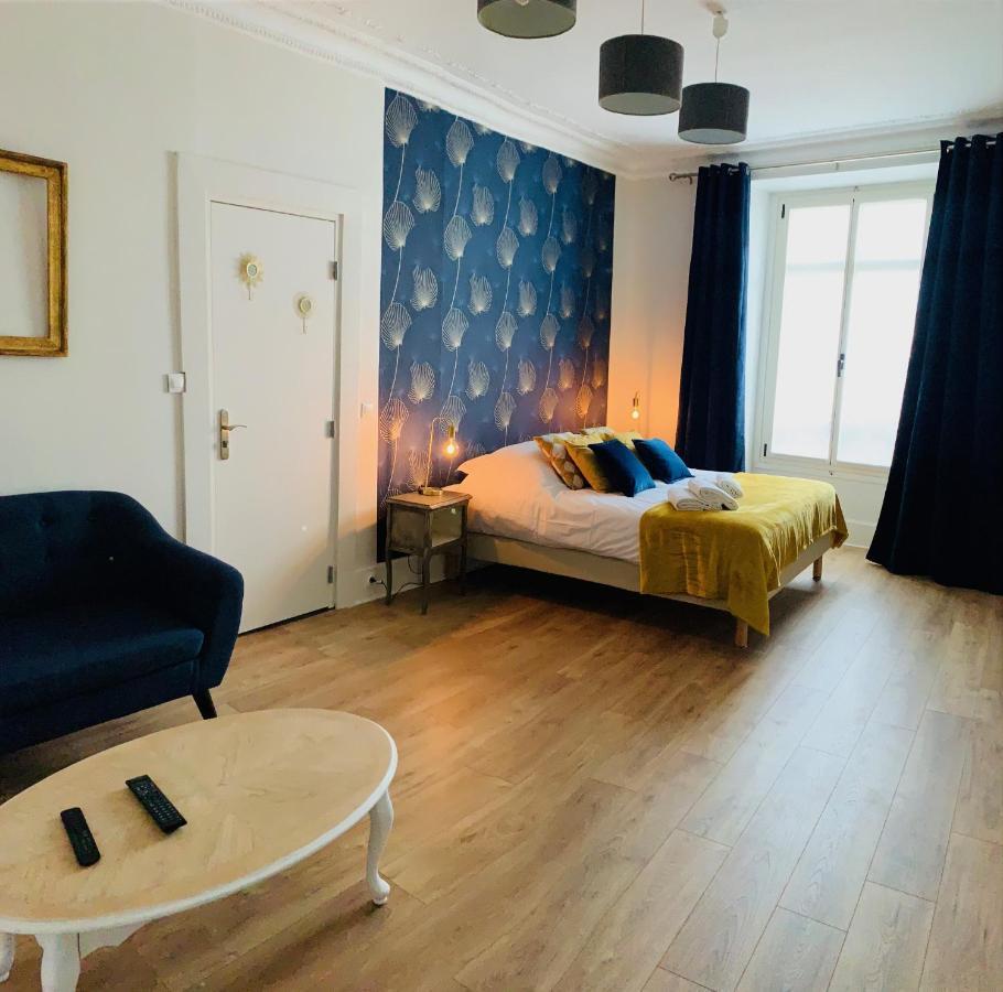 La Maison D'Emilie - Chambres D'Hotes Chaumes-en-Brie エクステリア 写真