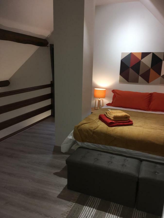 La Maison D'Emilie - Chambres D'Hotes Chaumes-en-Brie エクステリア 写真