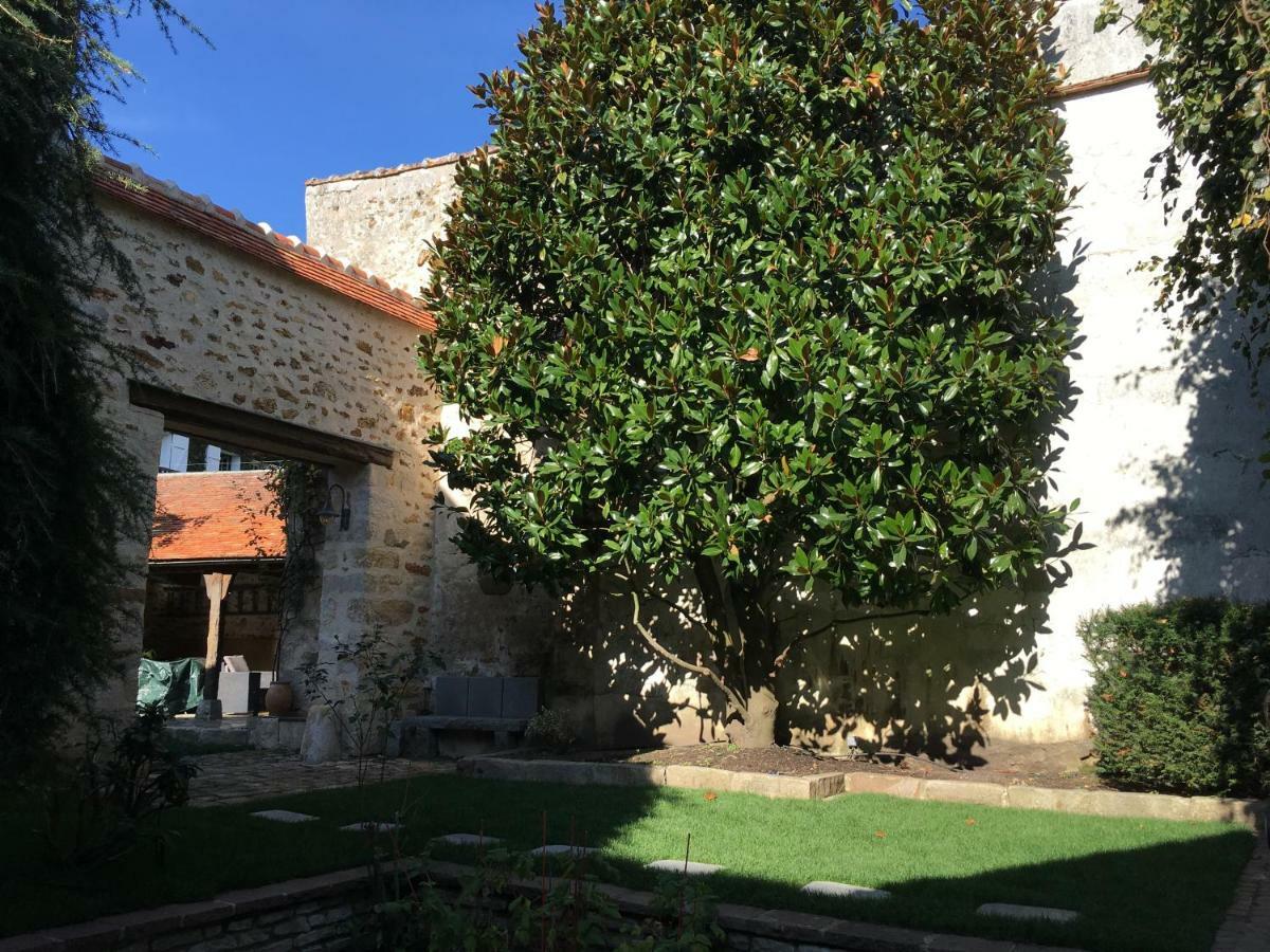 La Maison D'Emilie - Chambres D'Hotes Chaumes-en-Brie エクステリア 写真